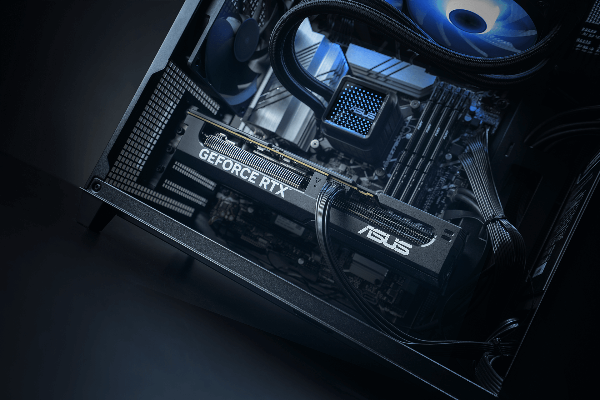 Prime RTX 4070 SUPER card in ASUS AP201 PC build